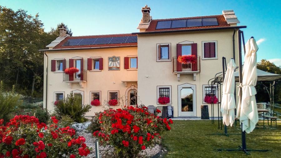 Malga Zebari Country House