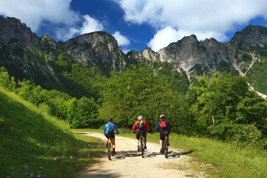 Mountain biking from Recoaro to Rifugio Cesare Battisti