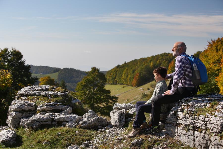 Family Trek in Lessinia