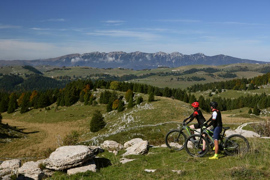 Mountain biking on the Lessinia Plateau